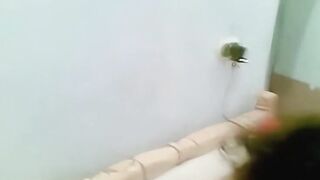 المتناكه موقع انا موزة   هايجه اوووي ونزله لحس وص في زبر و بضان حبيبها قام عليها فشخ كسها نيك