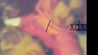قحبه مصريه كسها كبير اوي ومشعر نايمه علي  سكس تويتر بطنها بتلعب في بزازها و حبيبيها مفلقس طيزها فشخها نيك