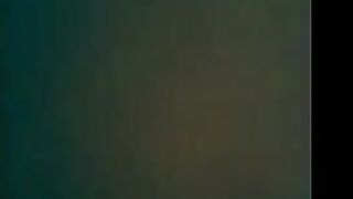 قحبه مصريه كسها كبير اوي ومشعر نايمه علي  سكس تويتر بطنها بتلعب في بزازها و حبيبيها مفلقس طيزها فشخها نيك