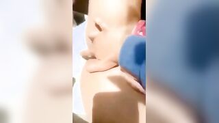 هايجه سعوديه  porn خلعت الاندر وفشخت رجلها ل سواق عشان يبعبصه ويرياح كسها هري كسها دعك و فرك