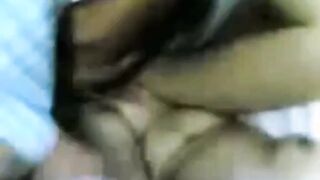 هايجه مصريه كسها مليان لحم ومنفوخ من كتر النيك  فشخ رجلها  porno  والزبون نازل رزع جامد في كسها عماله تصوت