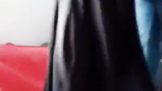 المموس اتغفلت واتصورت وهي بتتناك وكسها الممحون مفشوخ من  سكس امهات عشيقها نايمه علي حرف السرير وهوفاشخ كسها
