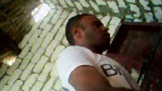 المموس بتتناك من الزبون في  سكس مترجم بيت مهجور نايمه علي ظهرها وفشخ رجلها عشان تكيف كسها بزبر الكبير
