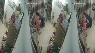 قحبه لبنانيه جوزها كان حاطط كاميرا عشان يشوفها بتخون ولا لا الهايجه رايحه جايه سكس مصري جامد  في البيت عريانه ملط كشف كسها و بزازها