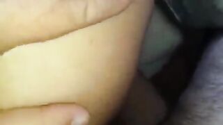 من يوم ما نكت المموس في طيزها وهي مبقتش عايزه تتناك في كسها  شرمها سكس مسكتها فشخت طيزها الحيحانه نيك ونزلت لبني فيها
