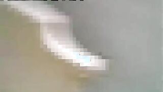 ساره مموس اتناكت تلات مرات و كسها لسه شرقان احاا اللبوه  شرمها سكس بتنور بعد ما بخلص نيك فيها ببقي عايز افشخها تاني