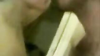 المتناكه ام كس مشعر بتقولي مش  نيج عراقي مهم النيك المهم اني معاك بس برضو كسها عطشان ل لبن زبري فشخت كسها الممحون