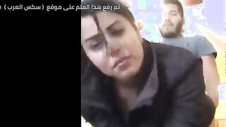 الشرموطه جت الصبح نيج عراقي  صحتني وعايزه تتناك خلعت البنطلون في الصاله ونزلت مص في زبري قومت عليها فشخت كسها نيك