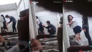 اللبوه هربت من المدرسه و قابلتني نيج  في بيت مهجور احاا خرم طيزها جامد نيك انا اول مره انيك بجد وهي جامده فشخ