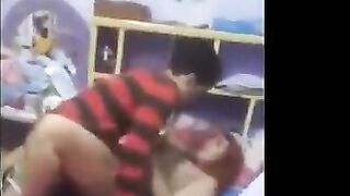 المموس بتتناك من اتنين صاحب بالحجاب  سكس مصري ومحمد زبر مش راضي يقف بسبب خفة دم اهله وانها عماله تتريق عليها
