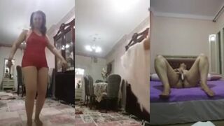 لبوه ممحونه بترقص ل عشيقها السكران منتديات سكس   وهي عريانه ملط قفشها من وسطها ودخل زبر في طيزها بالعافيه