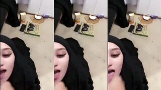 مموس سوريا قحبه قعده تحت رجل سيدها و هو بيضرب عشره علي وشها  منتديات سكس  بعد ما خلص نيك فيها جبهم في بوقها