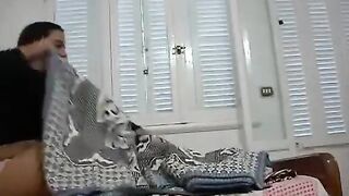 اخويا الديوث جابلي صاحبوا الزبير ينكني ويفشخ كسي الممحون نيك عنيف  سكس تويتر  قداموا وهو مطلع زبرها بيضرب علينا عشره