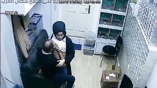 الجزء التاني المدير بتاعي خلاص بقي مدمن كسي مبقاش يعدي يوم  نيك مصري غير لم ينكني و يريح زبر الكبير عليا  موقع انا مزه