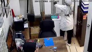 الجزء التاني المدير بتاعي خلاص بقي مدمن كسي مبقاش يعدي يوم  نيك مصري غير لم ينكني و يريح زبر الكبير عليا  موقع انا مزه