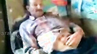 شرموطه هنديه لبوه بتتناك من عشيقها في الشارع قدام الناس xnxx xxnxx مصري  المموس خلع البنطلون و ركب فوق زبر فشخ كسها نيك