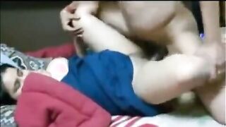 قحبه هنديه ممحونه كسها عطشان نيك من قبل سكس مصري جامد ما يدخل زبر في كسها و هي بتنزل لبن علي ايدوا فشخ طيزها وكسها نيك عنيف