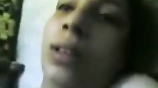 بنت متناكه صوتها حكايه وهي بتصوت  سكس مصري كده و بتتوجع من زبري اللي فشخها المموس كل ما تصوت اهيج عليها اكتر وافلق كسها