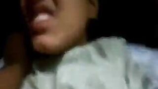 الشرموطه كانت بنت بنوت  سكس مصري دخل زبر في كسها فتحها و مسح الدم و كمل نيك في كسها الضيق لحد ما جبهم و غرقها لبن