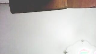 مموس مصريه اندر ايدج  سكس مصري بعت فيديو ل صاحبها و هي بترقص شرقي عريانه ملط و بكسها المشعر اللبوه بزازها صغيره اوي