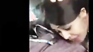 الجزء التاني تجميع فيديوهات المموس مني فاروق  سكس مصري اللبوه مسك زبر الكويتي و نزله مص ولحس فيه وهم قعدين في العربيه