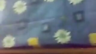 شرمطه مغربيه كبيره في سن سكس مصري  مع الزبون الهايج نايمه تحت منوا و هو فاشخ كسها المنفوخ نيك عنيف بزبر الكبير