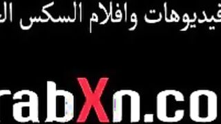 اللبوه ام كس هايج دخلت الحمام خلعت هدومها كله وقعده  سكس مصري علي التواليت بتفرجن علي كسها الممحون وهي بتنزل لبنوا