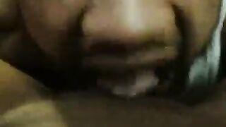 ده الكلب بتاعي مقاموا كده تحت رجلي و بين رجلي يقعد يلحس سكس مصري  في صوابع رجلي وفي شفايف كسي لحد ما اجبهم علي لسانوا