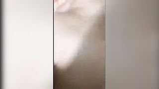 المموس قعده علي زبري فشخ كسها نيك جامد اوي وعماله ت سكس مصري قولي اااح علي زبرك جامد فشخ عايزه اتناك منك كل دقيقه