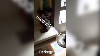 محمود استغل غياب مراته و جاب شرموطه عشان تشبع زبر الها سكس مصري يج منيمها علي ضهرها و عماله يبعبصه و يلعب في ظنبورها
