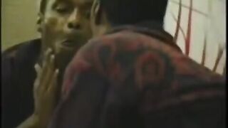 صاحب البيت عجبتوا طيز الخدامه و هي بتعدل السرير مسكه سكس مصري ا وفضل يلحس و يمص في طيزها و كسها فلقسها و فشخها نيك