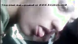 مموس تونسيه حيحانه شقطها من تحت الكوبري و خدها في ال سكس مصري عربيه علي الكنبه الخلفيه و فشخها نيك في كسها و طيزها