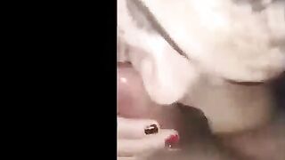 القحبه الممحون مسك زبري و بضاني نزله لحس و مص فيهم بنت المتن سكس مصري اكه بدخل زبري كله في بوقها لحد ما جبتهم موقع انا مزه