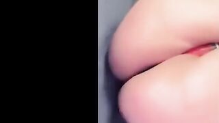 الهايجه ايه خلف طلعت لايف انسجرام فاجر فشخ رجلها و سكس مصري هي قعده علي الكنبه وعماله تقول انا كتير ممحونه اليوم