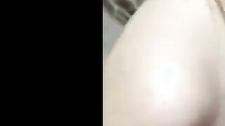 القحبه الممحونه ام كس شرقان نايمه تحت مني فاشخ كسها و طيزها ن سكس مصري يك عنيف وهي تقولي نيك اكتر وفي الاخر تقولي بس مكسوفه