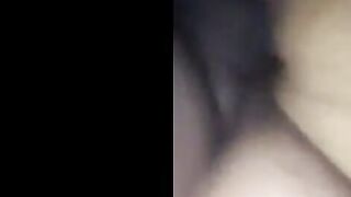 اااح كسي اتفشخ من زبر حبيبي مدخلوا جوايا وعمال يرزع في سكس مصري ا  هري كسي نيك و انا غرقتوا لبن عمال يشتمني و يضربني