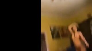 الشرموطه شهد مشواير وفي فيديو خاص مع الزبون السعودي ال سكس مصري لبوه سكرانه فشخ و بترقص وهي عريانه ملط وعماله تتشرمط