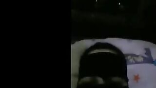 المموس بتكلمني فيديو وهي عريانه ملط ونايمه علي السري سكس مصري ر بتقولي اااحا تعال نكني في كسي و دخلوا جامد في طيزي