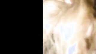 صفاء الحيحانه قعده علي ركبها مسك زبر حبيبها  نزله مص و سكس مصري لحس فيه وهي بتدعك في كسها قامت فلقست طيزها فشخها نيك