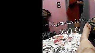 مموس كبيره في السن مسك زبر الزبون  نزله لعب بلسانها في راسو  وهي بتفعص في بضانوا المنفوخه مسكها فشخها نيك xnxx عراقي