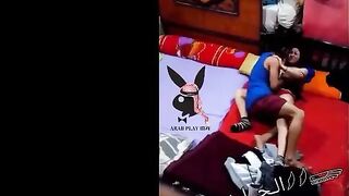 عنتيل الجيزه مصور المموس عيشقتوا وهي في حضنوا عشان يفضحها قدام جوزها الهايجه عماله تلعب في زبر و بضانوا xnxx مصري