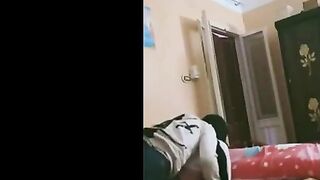 احمد الهايج غفل المموس صاحبتوا وصورها و هو مسكها بالعافيه  سكس سوداني بينكها في طيزها و هي عماله تصوت و تعيط فشخها نيك
