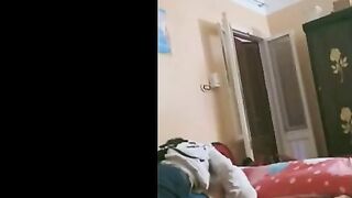 احمد الهايج غفل المموس صاحبتوا وصورها و هو مسكها بالعافيه  سكس سوداني بينكها في طيزها و هي عماله تصوت و تعيط فشخها نيك
