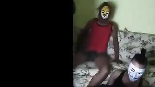 الديوث و العرص كل واحد فيهم مطلع مراته المموس لايف وهم عريانين سكس سوداني و نزلين مص ولحس في ازباهم شراميط هايجين