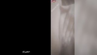 دينا لبوة المرج قعده قدام الكاميرا  سكس مصر فشخ كسها الممحون دعك و بعبصه لحد ما نزلت كميه لبن رهيبه من كسهاقحبه مصريه