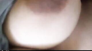 ناديه الهايجه المربربه  بتصور سكس مصر  نفسها فيديو لعشيقها نزله عصر في بزازها وعماله تعض في الحلمه كسها كبيره اوي