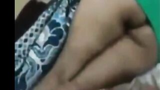 العرص بيصور المموس سكس مصر  في السرير بعد ما نكها و فشخ كسها و طيزها مسك عليها الفيديو عشان يبعتوا ل جوزها لبوه مصريه