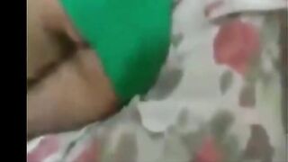 العرص بيصور المموس سكس مصر  في السرير بعد ما نكها و فشخ كسها و طيزها مسك عليها الفيديو عشان يبعتوا ل جوزها لبوه مصريه