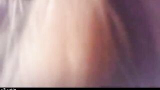 بنت المتناكه جسمها كيرفي حكايه عايز زبير  سكس مصر صح يعرف يمتعها و يضبط كسها الشرقان واقفه بترقص شرقي وهي عريانه ملط