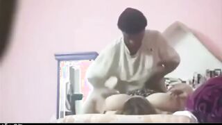 قواده مربربه كبيره  سكس مصر في السن نايمه مع راجل فحل و عماله تقولوا اااح علي زبرك يا زيرو غرقتني لبن يا زيزو